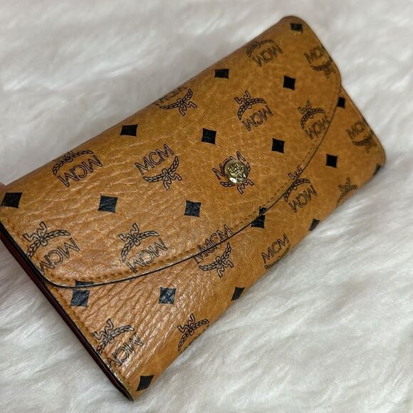 💯Authentic MCM Tifold Vesitos Long Wallet🍀 - Picture 6 of 16